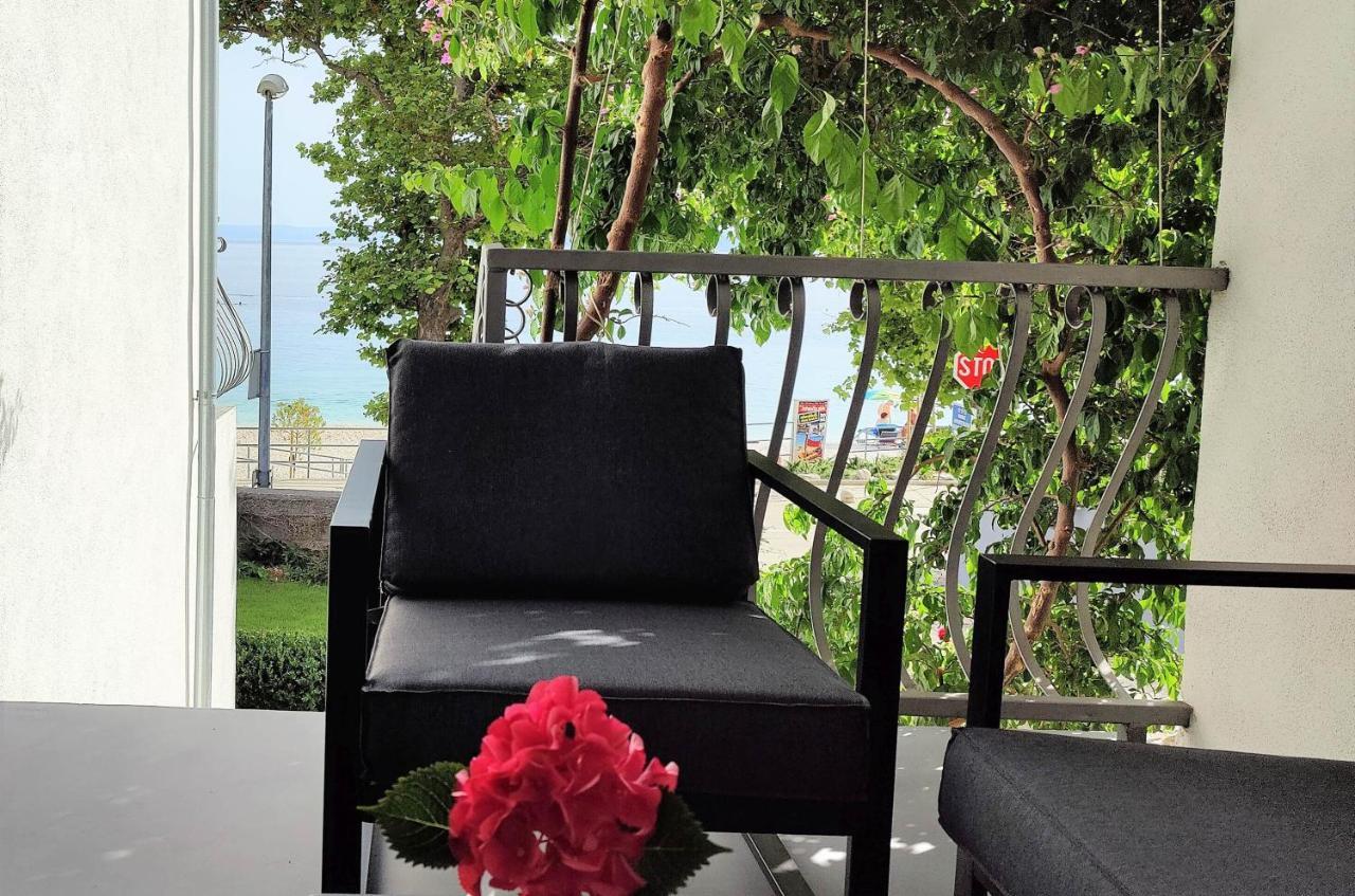Guesthouse On The Beach Baska Voda Luaran gambar
