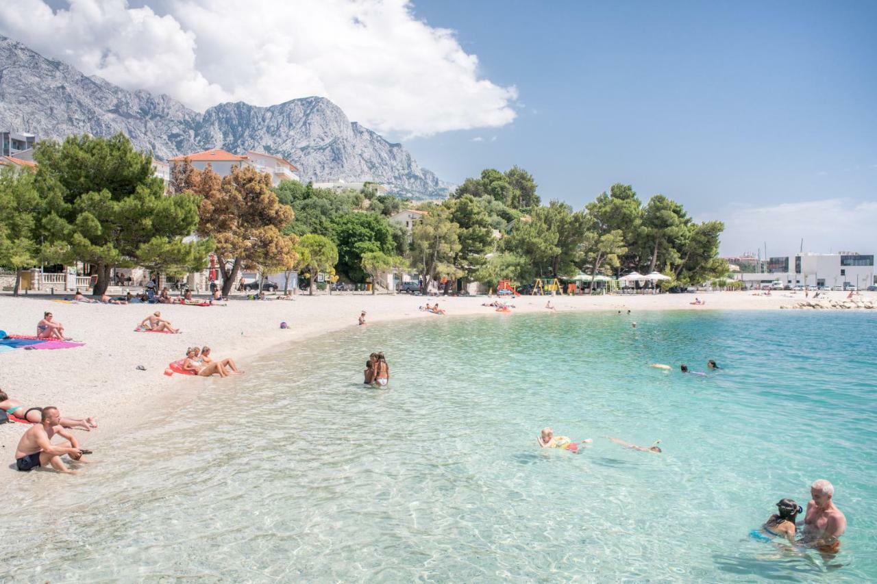 Guesthouse On The Beach Baska Voda Luaran gambar