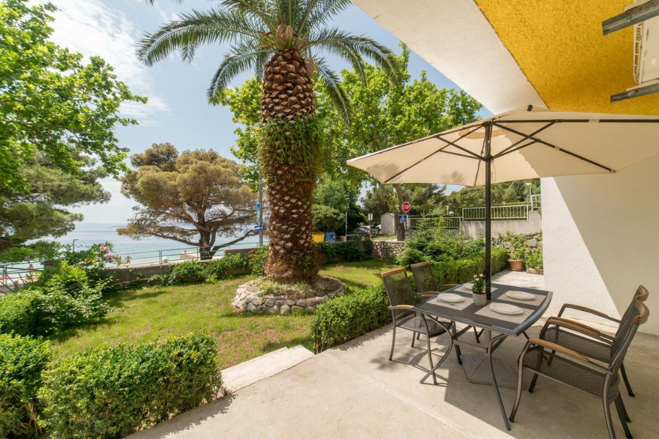 Guesthouse On The Beach Baska Voda Luaran gambar